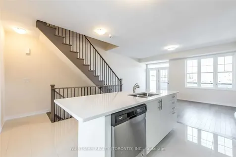 10578 Bathurst Street Vaughan ON L6A 4Y4