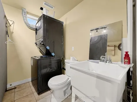 119 William Curtis Circle Newmarket ON L3Y 8L8