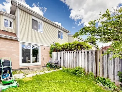 119 William Curtis Circle Newmarket ON L3Y 8L8