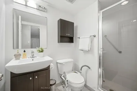 8501 Bayview Avenue Richmond Hill ON L4B 3J7