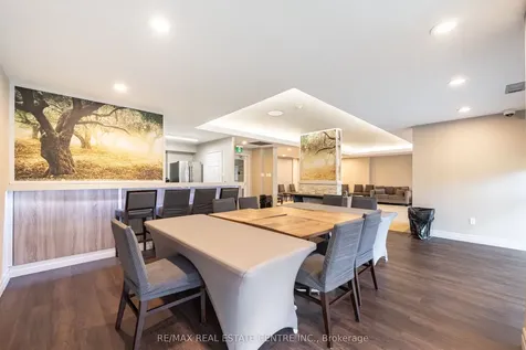 8501 Bayview Avenue Richmond Hill ON L4B 3J7