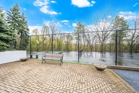 8501 Bayview Avenue Richmond Hill ON L4B 3J7