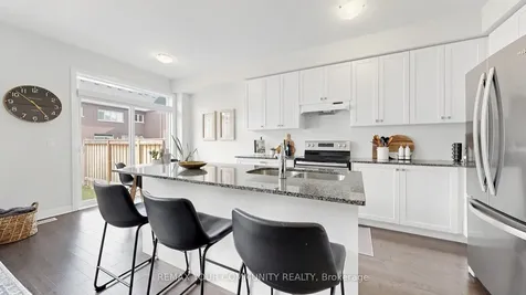 63 Landolfi Way Bradford West Gwillimbury ON L3Z 4L7