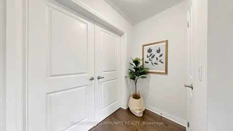 63 Landolfi Way Bradford West Gwillimbury ON L3Z 4L7