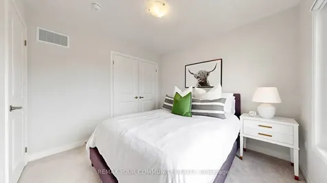 63 Landolfi Way Bradford West Gwillimbury ON L3Z 4L7