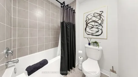 63 Landolfi Way Bradford West Gwillimbury ON L3Z 4L7