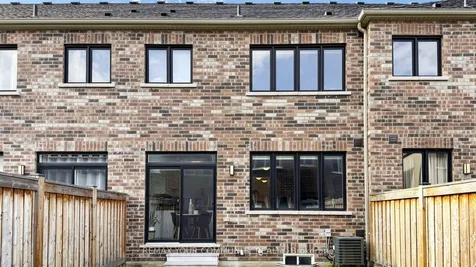 63 Landolfi Way Bradford West Gwillimbury ON L3Z 4L7