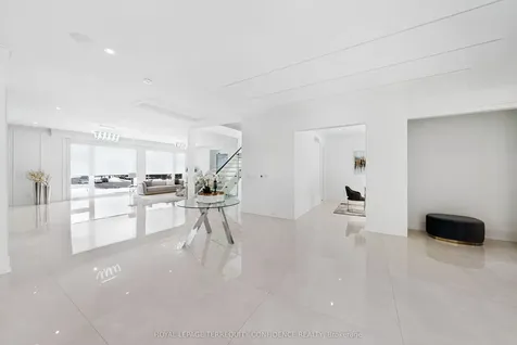 85 Crestwood Road Vaughan ON L4J 1A4