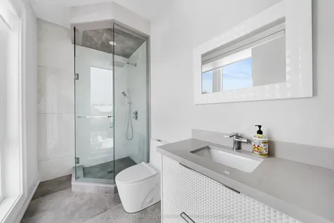 85 Crestwood Road Vaughan ON L4J 1A4