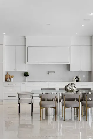 85 Crestwood Road Vaughan ON L4J 1A4