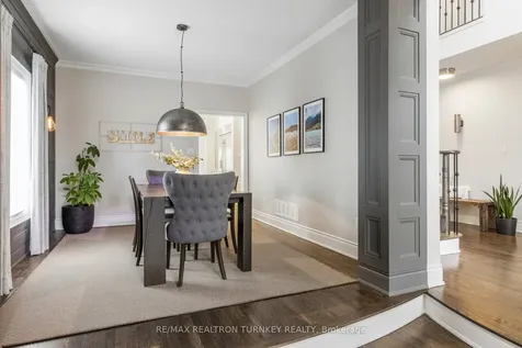 778 Quantra Crescent Newmarket ON L3X 1M9