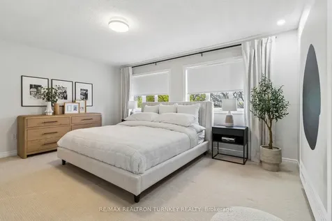 778 Quantra Crescent Newmarket ON L3X 1M9