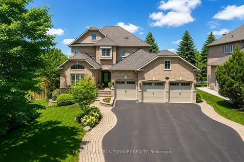 778 Quantra Crescent Newmarket ON L3X 1M9