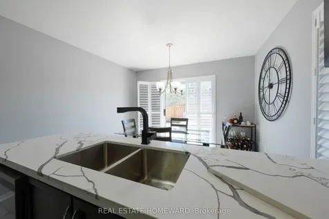 1283 Vincent Crescent Innisfil ON L9S 1Z6