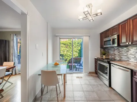 120 Glenmanor Way Vaughan ON L4J 3E5