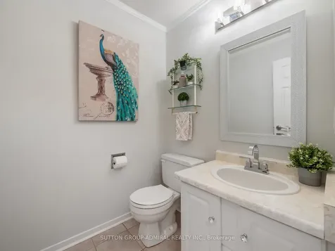 120 Glenmanor Way Vaughan ON L4J 3E5