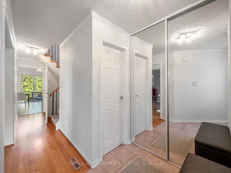 120 Glenmanor Way Vaughan ON L4J 3E5