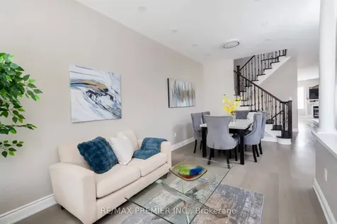 140 Dolce Crescent Vaughan ON L4H 3C7