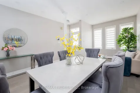 140 Dolce Crescent Vaughan ON L4H 3C7