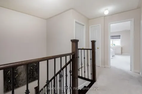 140 Dolce Crescent Vaughan ON L4H 3C7