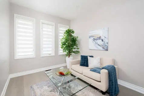 140 Dolce Crescent Vaughan ON L4H 3C7