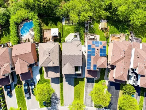 34 Willow Tree Street Vaughan ON L6A 2S2