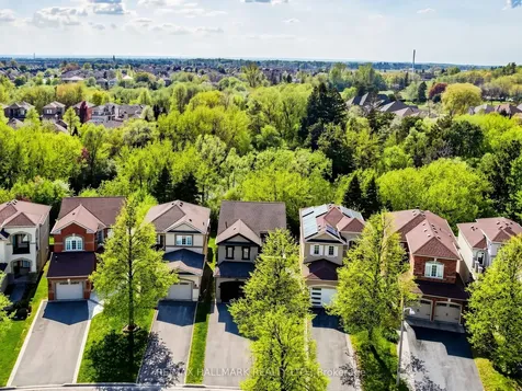 34 Willow Tree Street Vaughan ON L6A 2S2