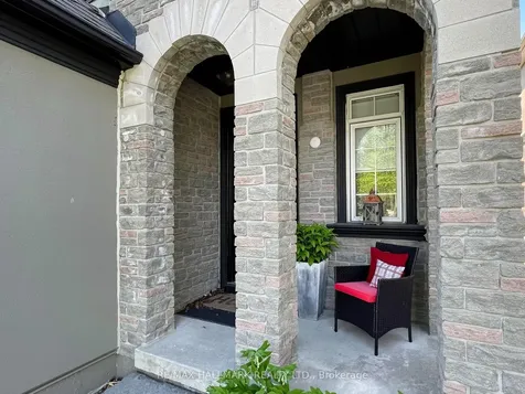 34 Willow Tree Street Vaughan ON L6A 2S2