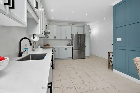 3 Amalfi Court Vaughan ON L4L 9S2