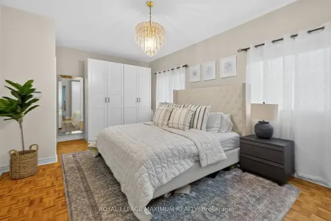 3 Amalfi Court Vaughan ON L4L 9S2