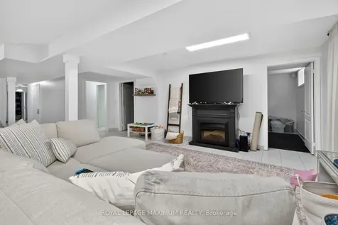 3 Amalfi Court Vaughan ON L4L 9S2