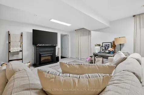 3 Amalfi Court Vaughan ON L4L 9S2