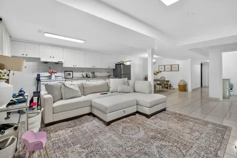 3 Amalfi Court Vaughan ON L4L 9S2