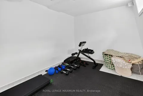 3 Amalfi Court Vaughan ON L4L 9S2