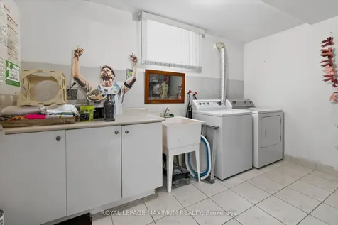 3 Amalfi Court Vaughan ON L4L 9S2