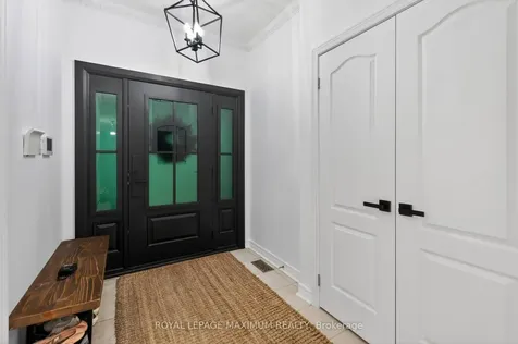 3 Amalfi Court Vaughan ON L4L 9S2
