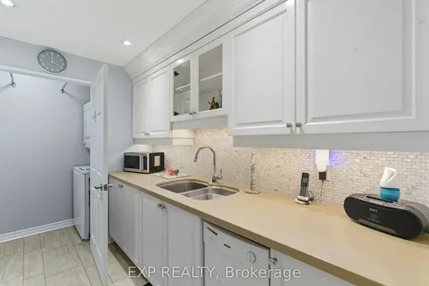 14924 Yonge Street Aurora ON L4G 6H7