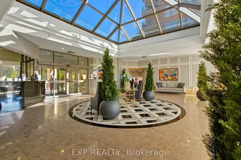 14924 Yonge Street Aurora ON L4G 6H7