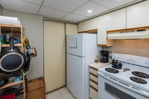309 Major Mackenzie Drive E Richmond Hill ON L4C 9V5