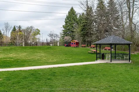 309 Major Mackenzie Drive E Richmond Hill ON L4C 9V5