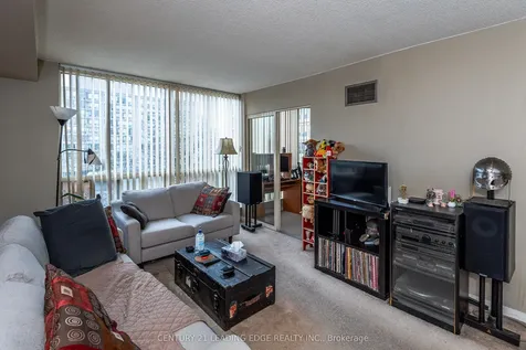 309 Major Mackenzie Drive E Richmond Hill ON L4C 9V5