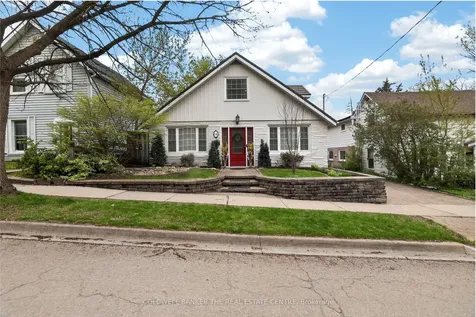64 Niagara Street Newmarket ON L3Y 4E6