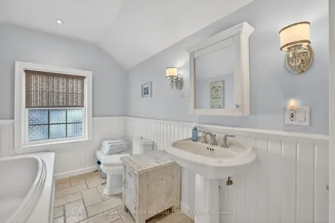 64 Niagara Street Newmarket ON L3Y 4E6