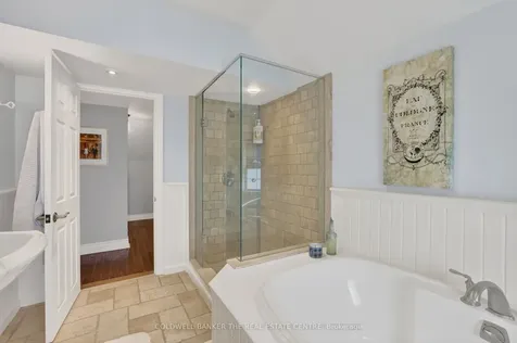 64 Niagara Street Newmarket ON L3Y 4E6