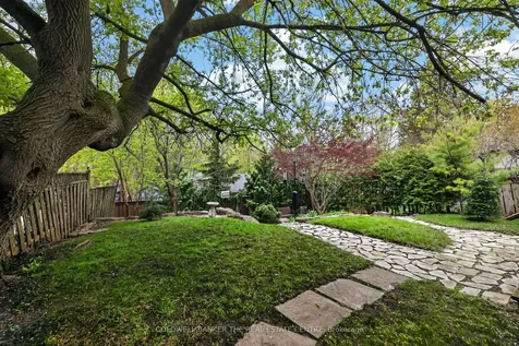64 Niagara Street Newmarket ON L3Y 4E6