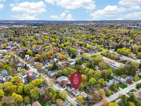 64 Niagara Street Newmarket ON L3Y 4E6