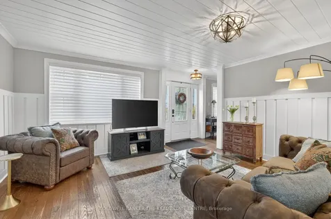 64 Niagara Street Newmarket ON L3Y 4E6
