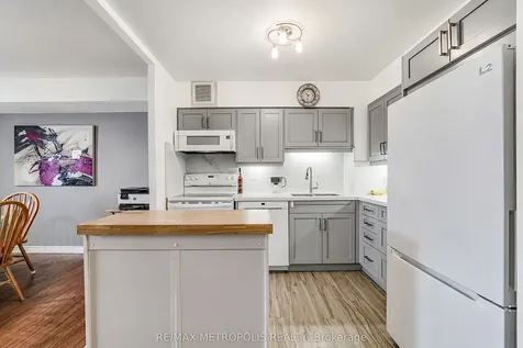 40 William Roe Boulevard Newmarket ON L3Y 5N4
