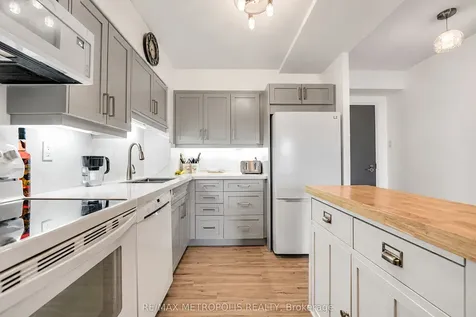40 William Roe Boulevard Newmarket ON L3Y 5N4