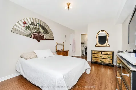 40 William Roe Boulevard Newmarket ON L3Y 5N4